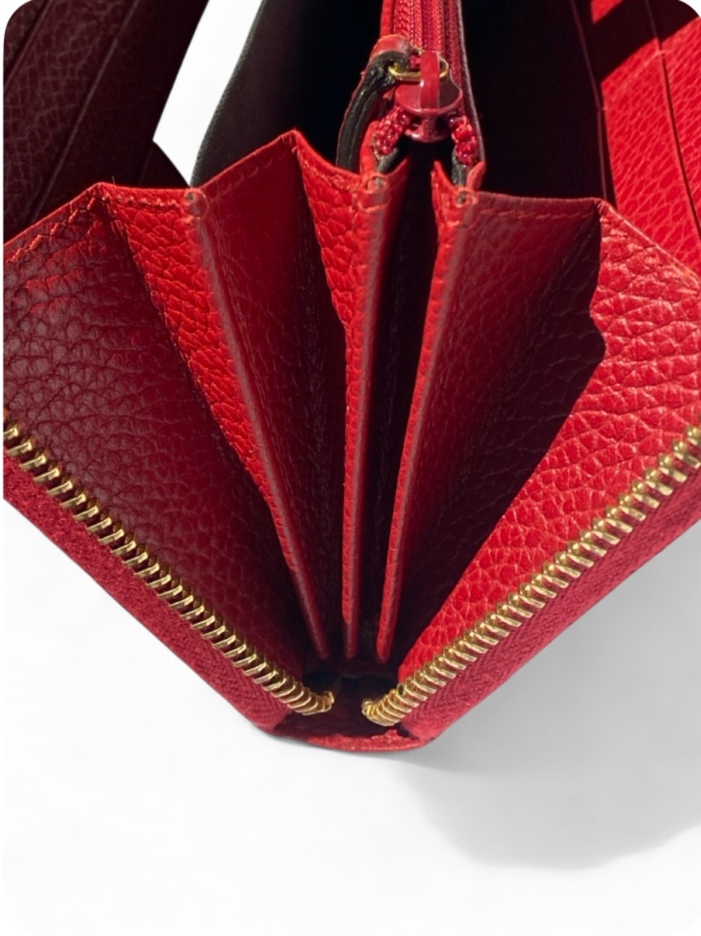 Gucci GG Mamont Zip Around Wallet In Red Leather - Picture 10 of 14